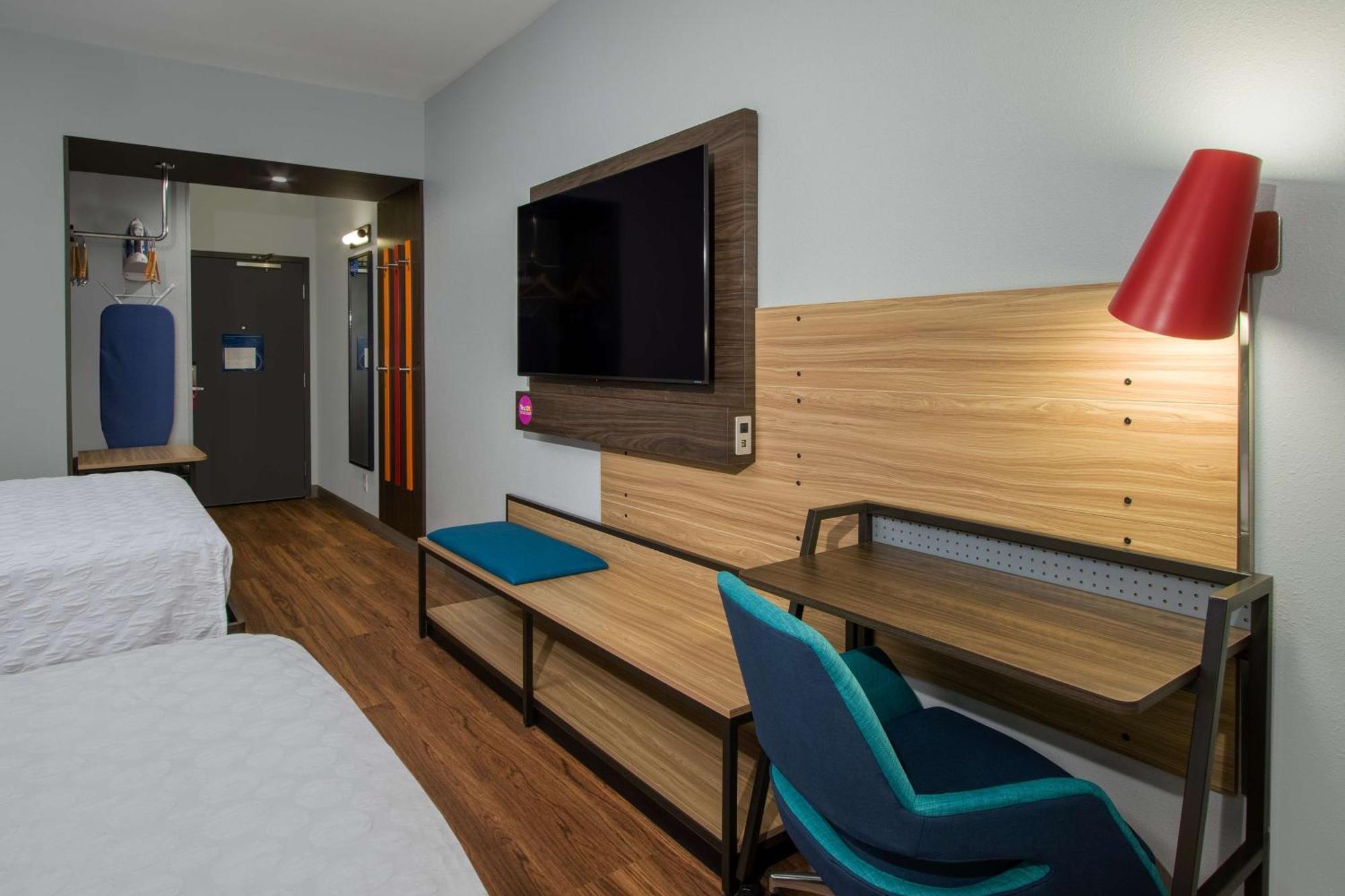 Tru By Hilton Columbus Airport Hotel Buitenkant foto